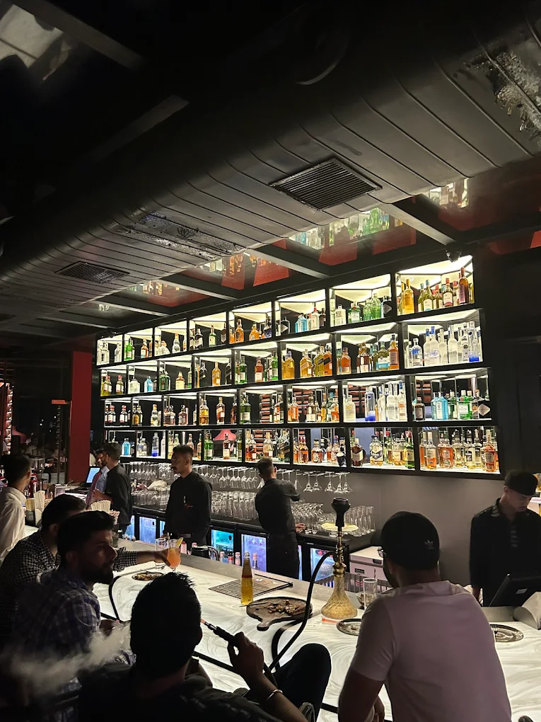 Slounge Skybar & Kitchen